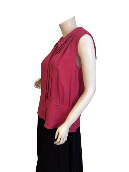 CHANEL Sleeveless Pleated Pink Blouse