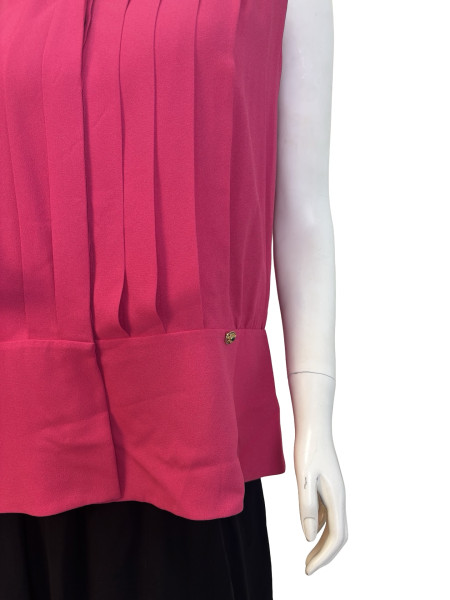 CHANEL Sleeveless Pleated Pink Blouse