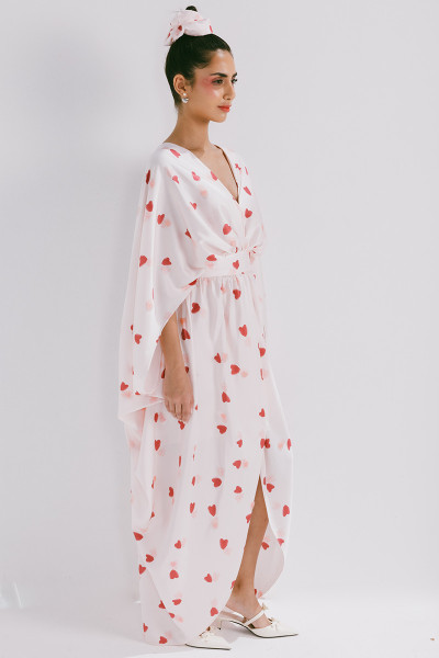 Azzalia Drapped silk kaftan with belt in printed silk with touched of heart shaped