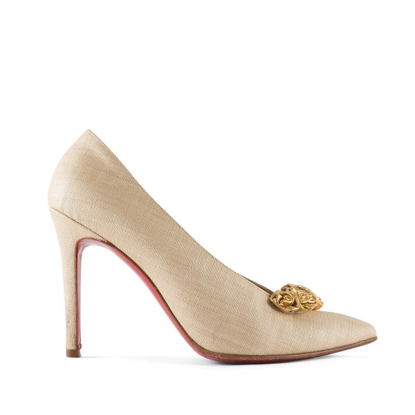 Rent Buy Christian Louboutin Rose Detail Stiletto Pumps MY